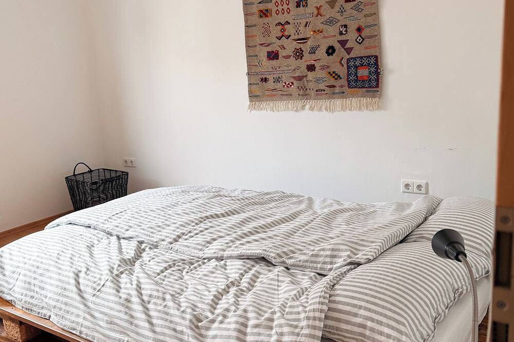 Ganze Wohnung, Große gemütliche Ferienwohnung im Herzen des Kraichgaus. in Kraichtal, Kraichgau