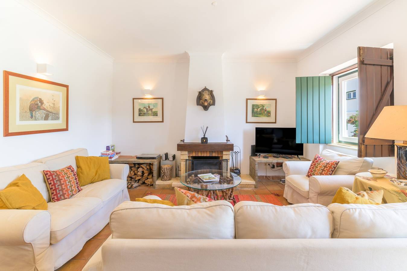 Villa 'Tamanqueira' com vista para a montanha, Wi-Fi e ar condicionado in São Salvador e Santa Maria, Alentejo Litoral