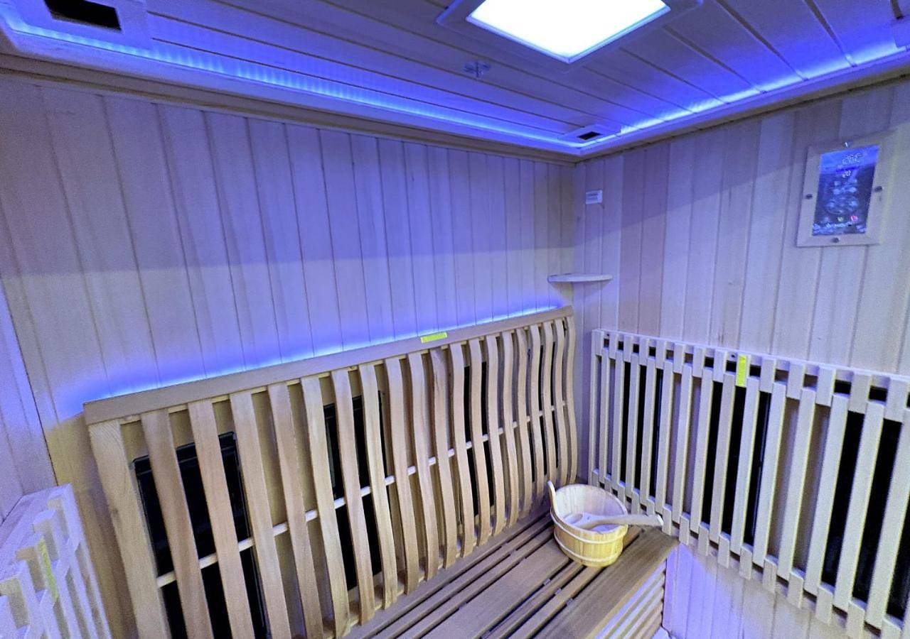 Appartement entier, Spa Privatif Montataire in Montataire, Oise