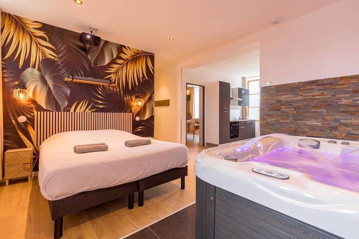Gîte pour 2 personnes, avec jacuzzi et sauna à Le Creusot - 2