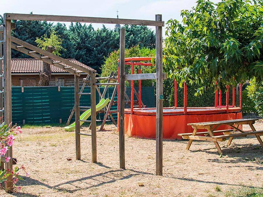 Camping La Résidence d'été - Zelt 6 personen - Eingerichtetes Tipi-Zelt - 6 pers. in Saint-Remèze, Privas