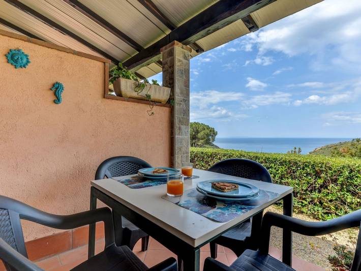 Ferienhaus mit Meerblick für 4 Personen, mit Garten in der Toskana
