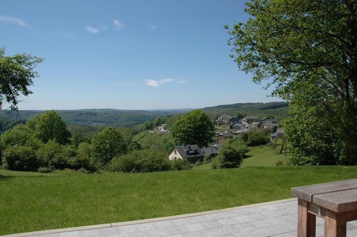 Location de vacances pour 20 personnes, avec terrasse et jardin en Belgique - 4