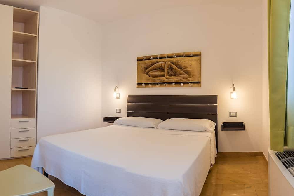 Appartamento intero, Bilocale 2+2 in residence a Carovigno - Torre Santa Sabina vicino al mare in Torre Santa Sabina, Salento