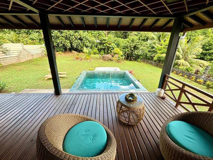 Location de vacances pour 6 personnes, avec jardin ainsi que piscine et bassin pour enfant dans Uturoa - 4