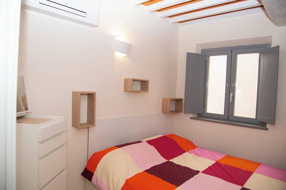 Entire apartment, Brand new apartment with pool in the Tuscan countryside near Florence in Montespertoli, Florence Province