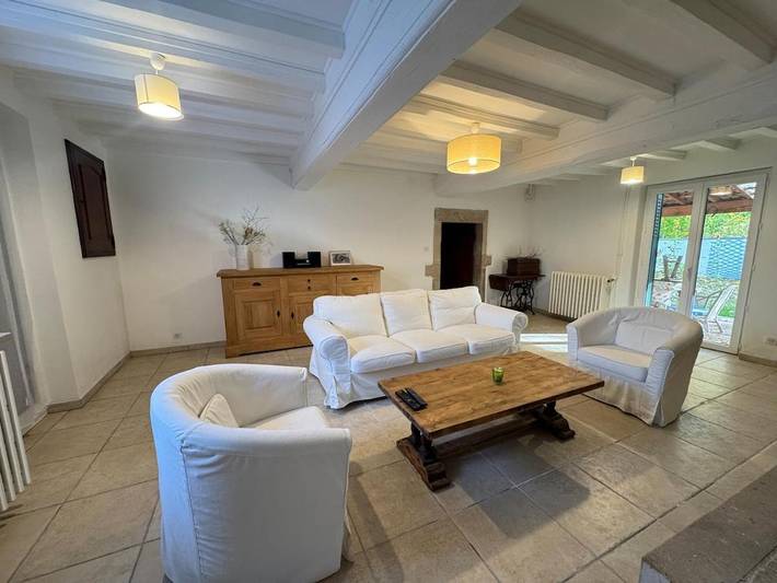 Location de vacances pour 6 personnes, avec terrasse dans La Chapelle-de-Guinchay