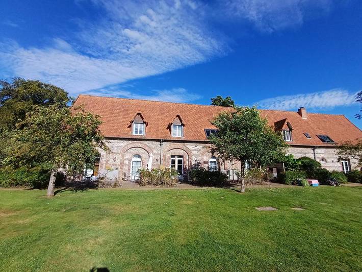 Gîte pour 15 personnes, avec jardin à Manneville-ès-Plains