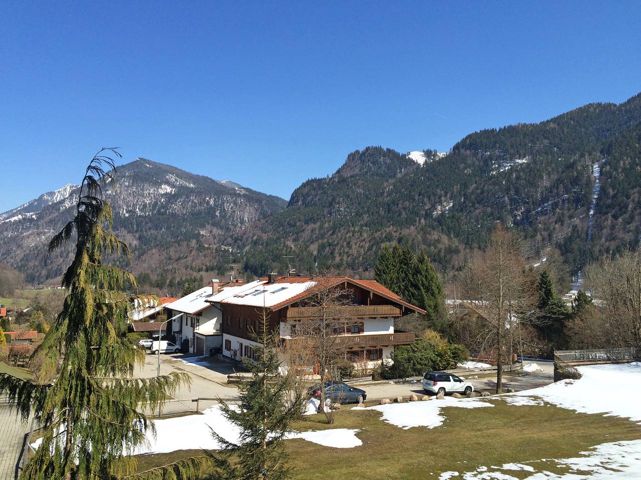 Ganze Ferienwohnung, Ciao-aschau Sachrang-Haus Spitzstein Ap09 Klos - Ferienwohnung 45 qm mit separatem Schlafzimmer und Süd-Ost-Balkon in Sachrang, Aschau im Chiemgau