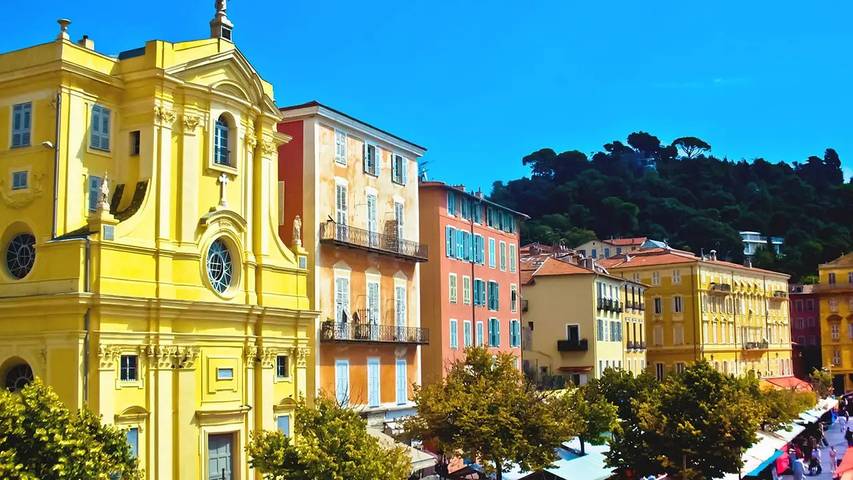 Ferienwohnung für 5 Personen, mit Balkon und Terrasse sowie Pool in Nizza