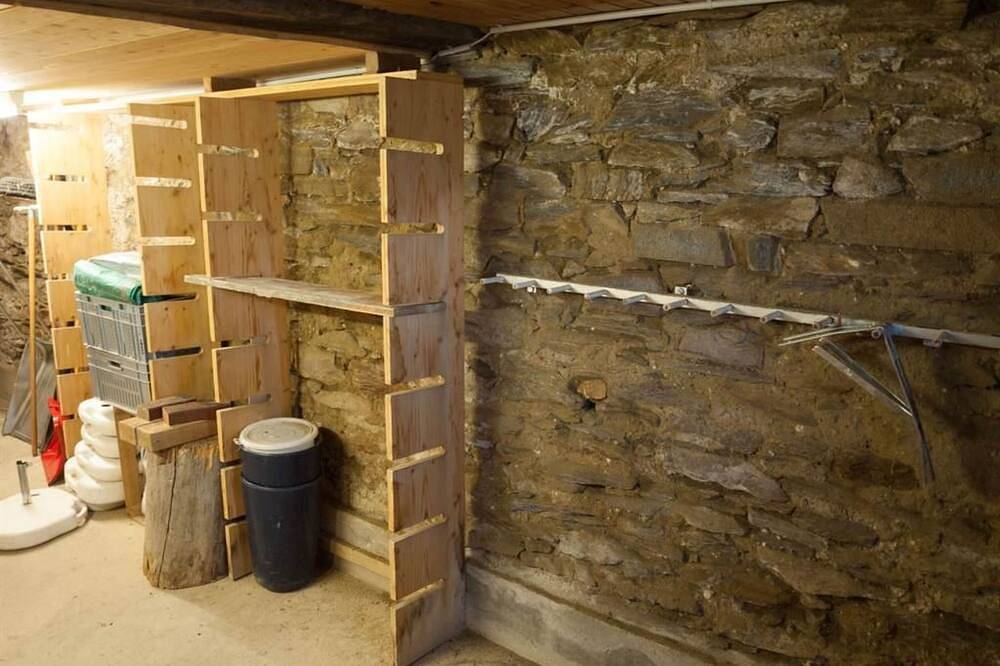Appartement entier, Gruppenhaus Walliser Alpstyle 2. Stock in Rosswald, Brig