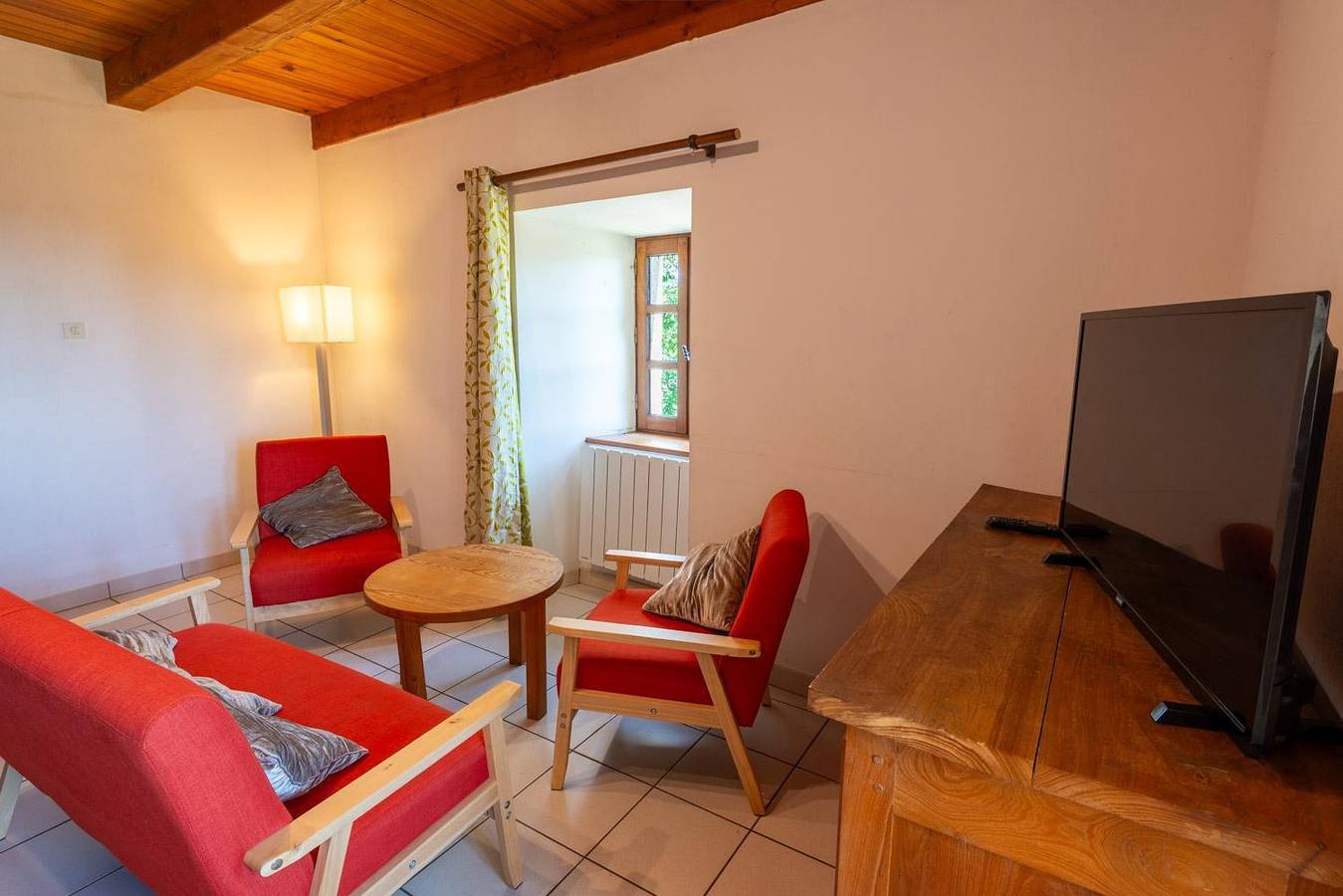 Gîte La Vicairie 4/5 personnes in Saint-Pierre-des-Tripiers, Parc national des Cévennes