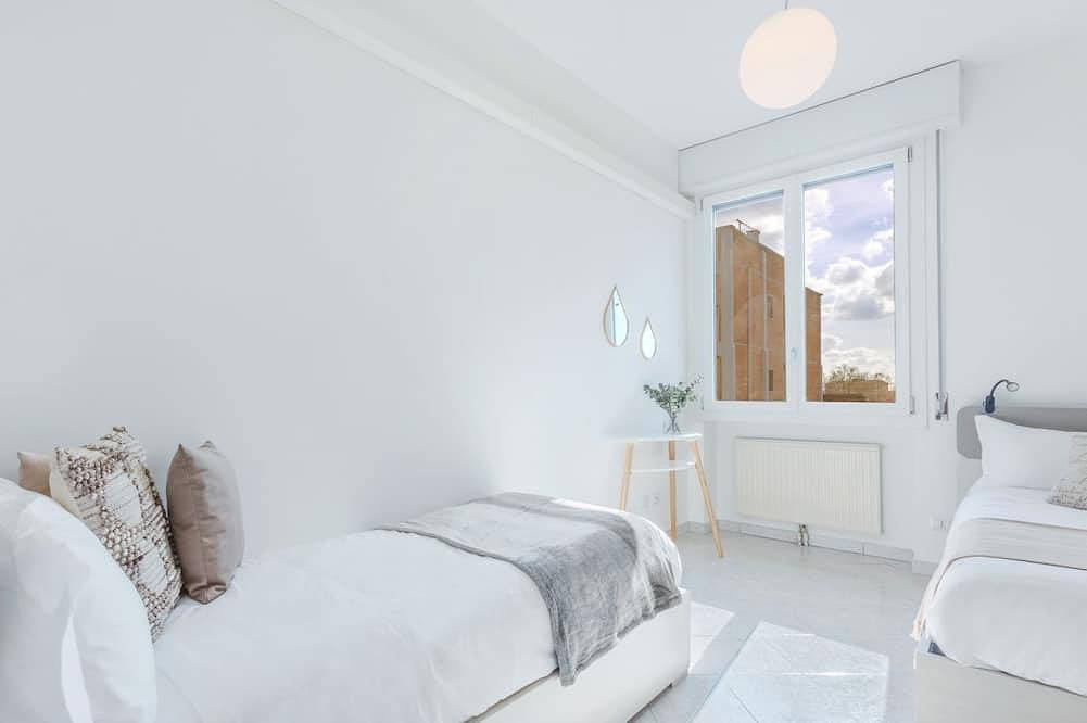 Entire apartment, Bright Flat with Terrace in Ferrara, Ferrara Province