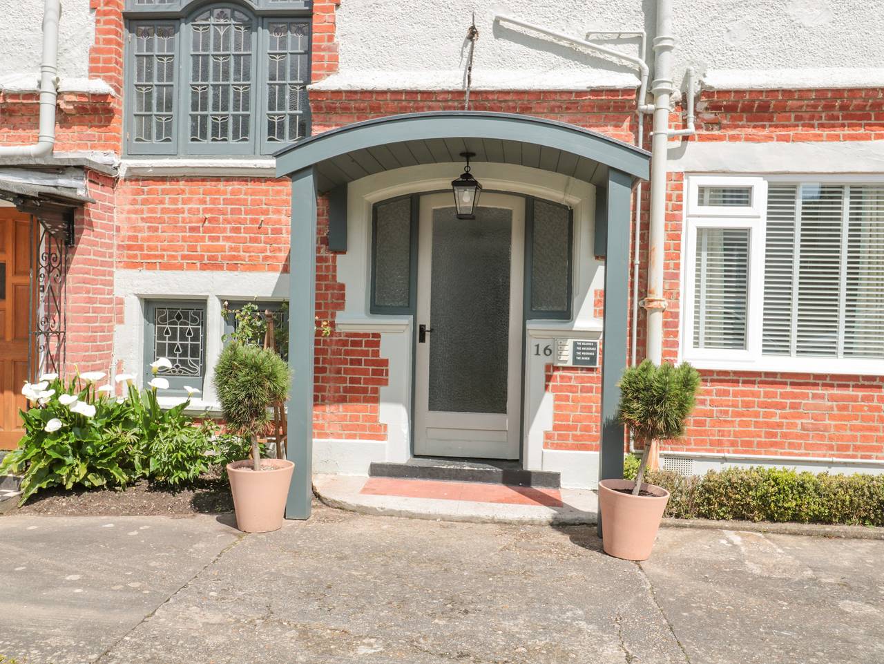 Entire apartment, The Anchorage in Bournemouth, South West England