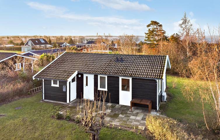 Ferieudlejning for 5 personer, med Terrasse og Have i Vordingborg