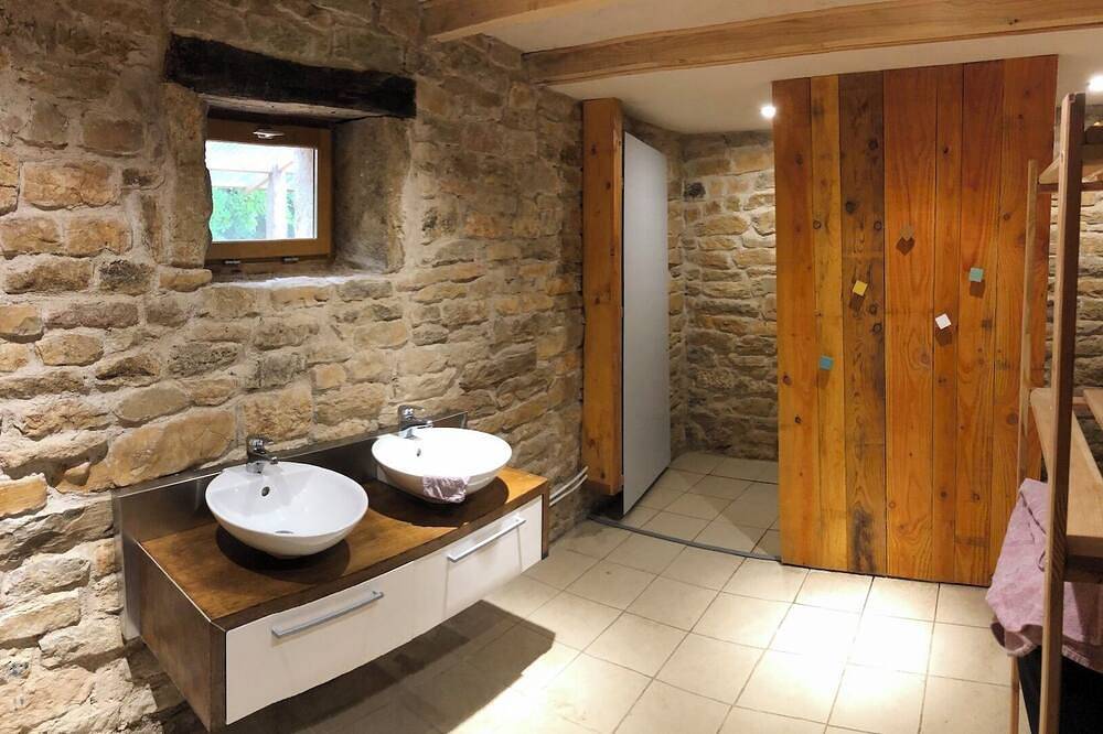La Chambrée du Moulin in Montagna-le-Templier, Montlainsia