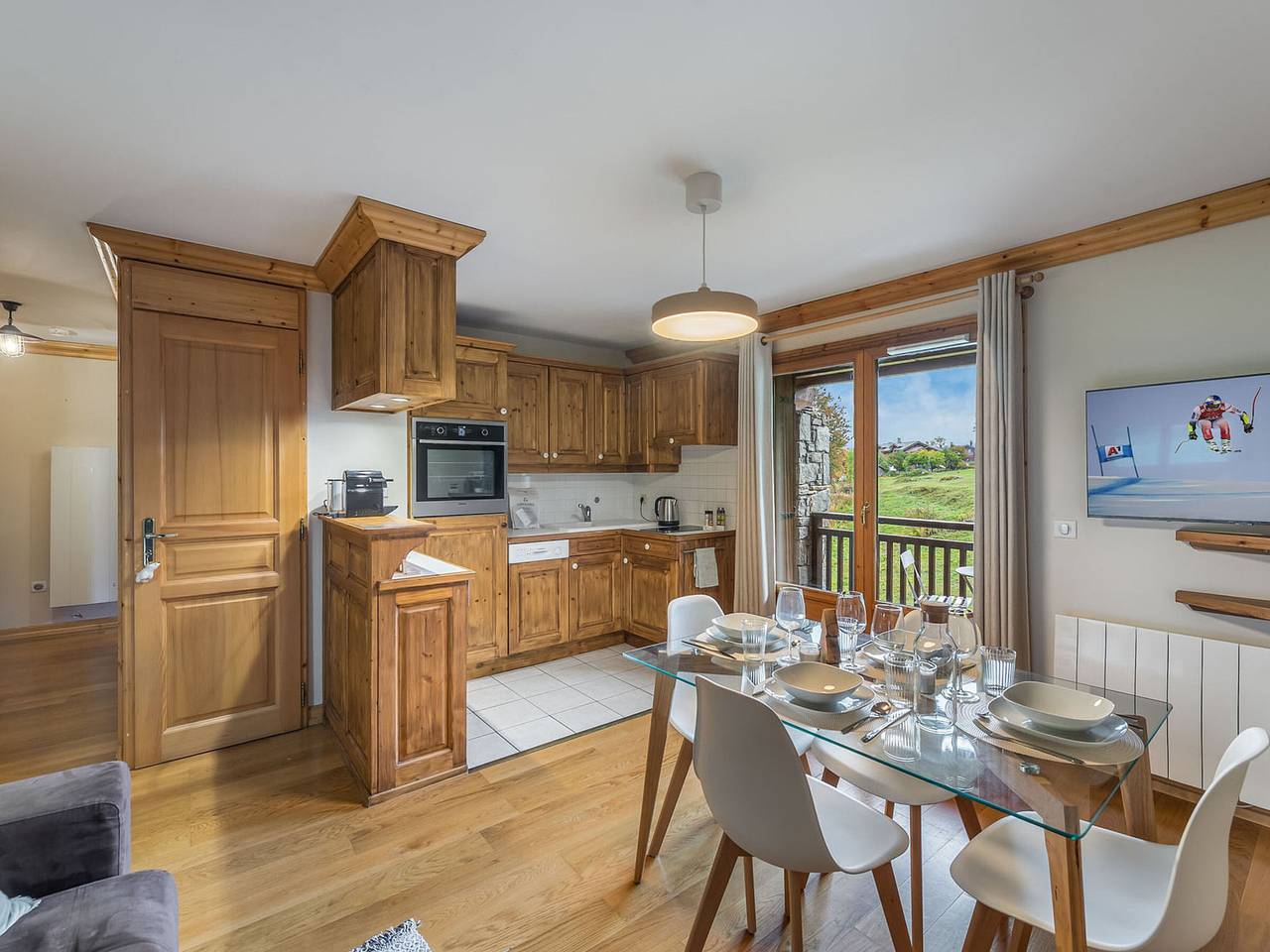 Appartement entier, Charmant appart 2 chambres avec parking et Wifi à Courchevel Le Praz in Courchevel 1300 (Le Praz), Saint-Bon-Tarentaise