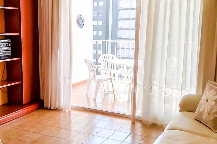 Appartement de vacances pour 4 personnes, avec balcon ainsi que jardin et piscine - 1