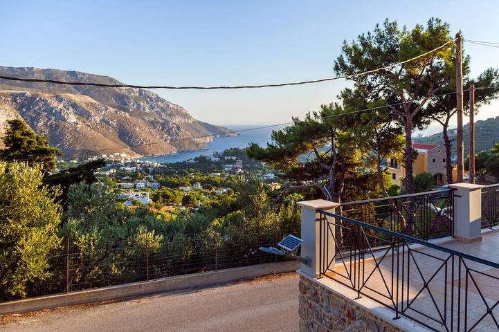 Location de vacances pour 10 personnes, avec balcon dans Panormos