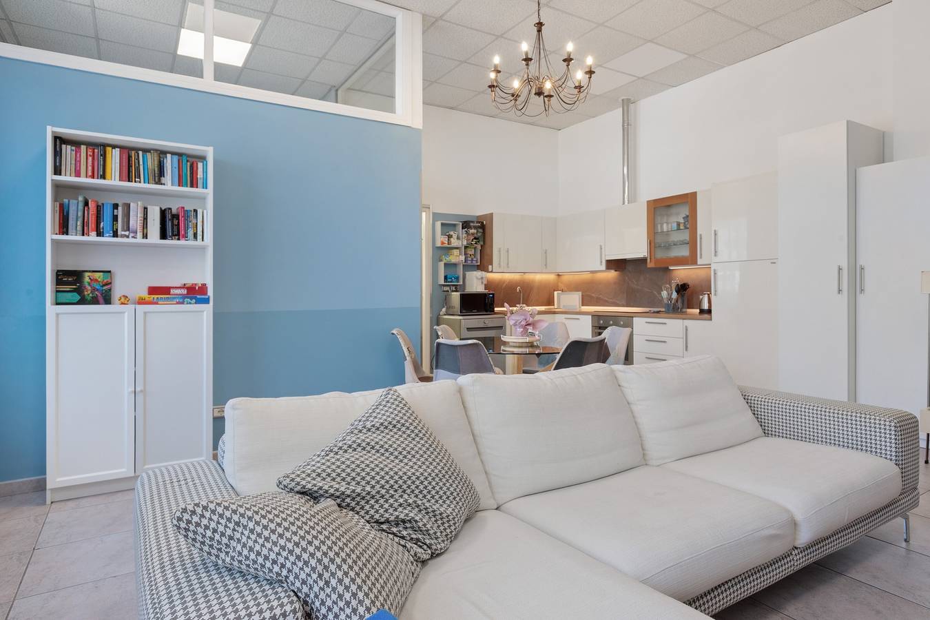 Apartamento entero, Apartamento 'Il Pied A Terre' con Wi-Fi y Aire Acondicionado in Aosta, Alpes del Valais