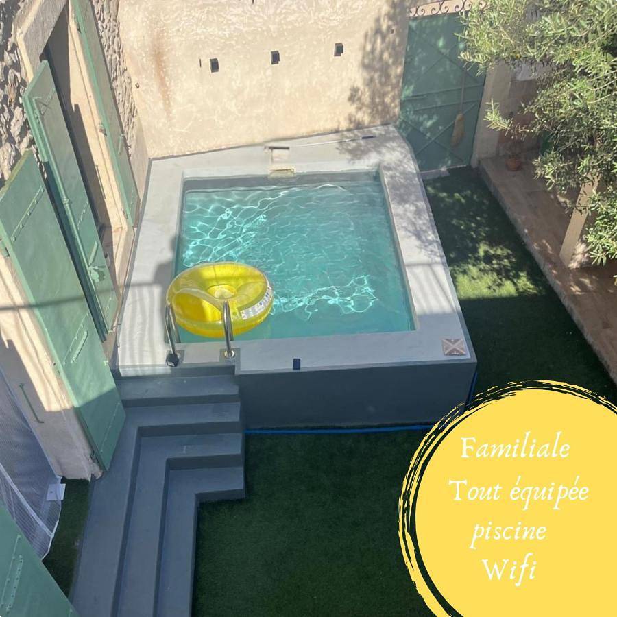 Maison de village avec piscine 8 personnes in Ouveillan, Côte méditerranéenne (France)
