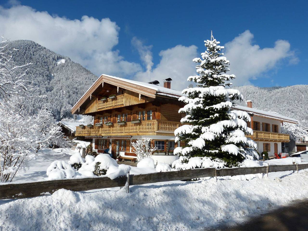 Ganze Ferienwohnung, Gästehaus Becher, Kreuth-Point - Ferienwohnung 4 Resi in Kreuth, Bayerische Alpen