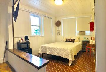 Vacation Home for 2 Guests in Little Havana, Miami, Picture 1