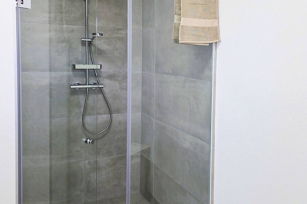 Ganze Wohnung, Gönnen Sie sich eine Auszeit über den Hügeln des Bergischen Landes in Nümbrecht, Oberbergischer Kreis