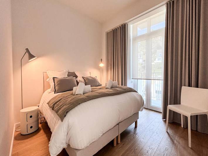 Location de vacances pour 4 personnes, avec Balcon et Terrasse ainsi que Jardin et Piscine dans Plage Tresmeur - 4