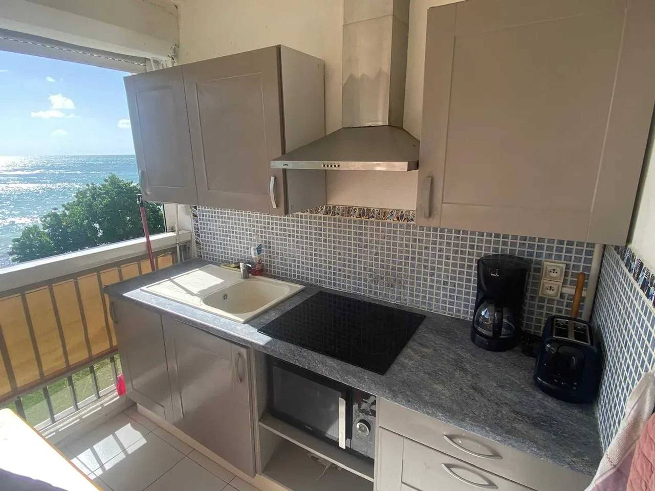 Ganzes Studio, Komfortables Studio mit Meerblick in Le Gosier, Guadeloupe