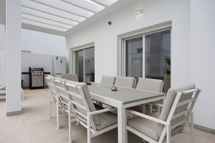 Casa rural para 12 personas, con jardín además de balcón y vistas al lago, Se admiten mascotas en Sancti Petri - 4