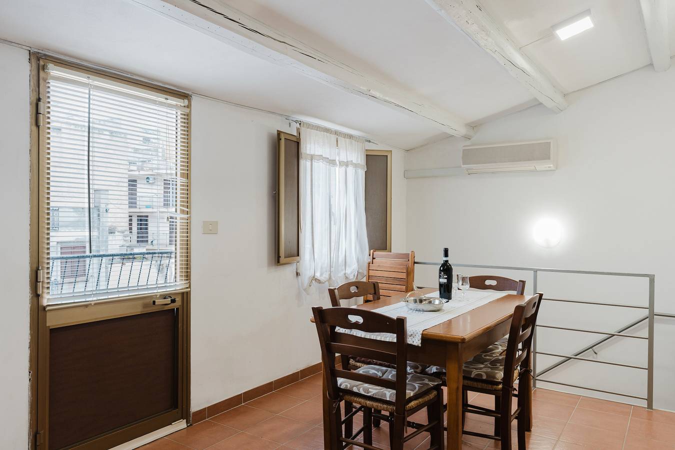 Entire apartment, Apartment 'House In Calatafimi Segesta' with Private Terrace, Wi-Fi and Air Conditioning in Calatafimi Segesta, Trapani Province