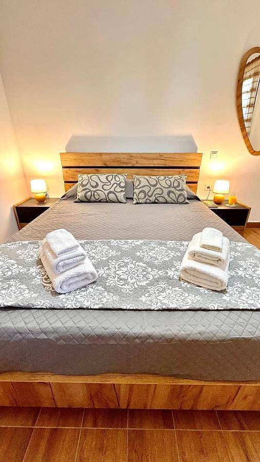 Ferienwohnung für 3 Personen, mit Terrasse und Ausblick - 1