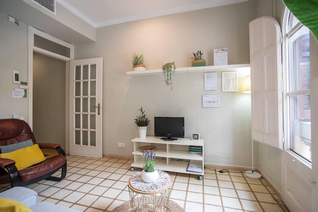 Appartement entier, Appartement de vacances pour 4 personnes avec balcon in Barcelona Centre, Barcelone