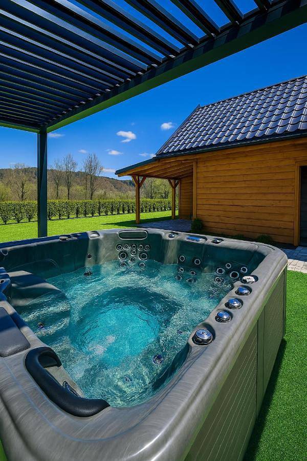 Domek letniskowy dla 6 osób, z jacuzzi i ogród w Podkarpacie