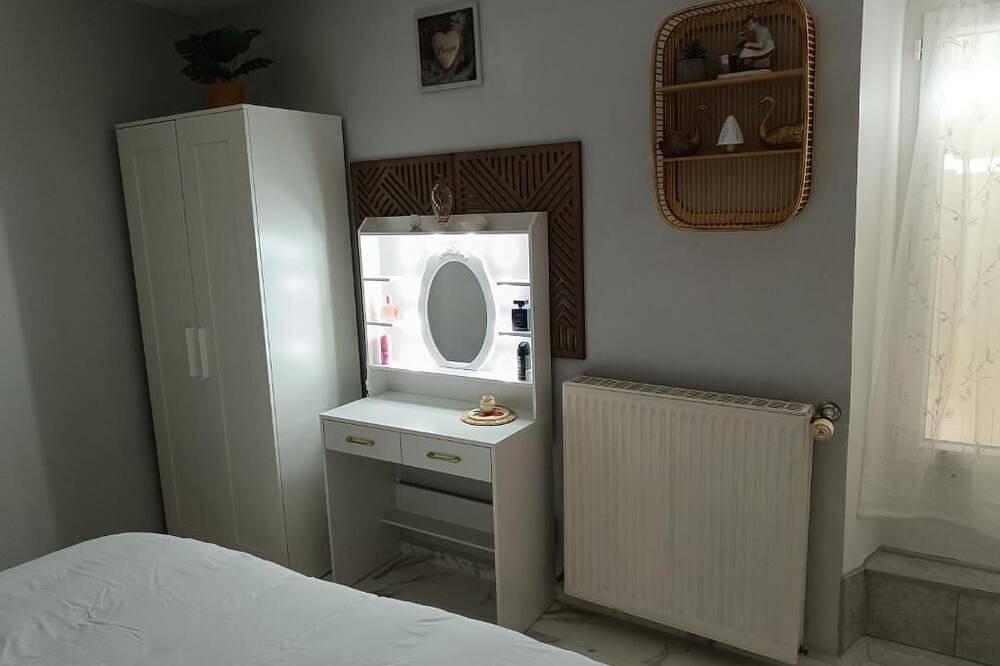Apartamento entero, Luxury T2 / Luxury apartment 2 steps from the medieval town of Provins in Provins, Sena y Marne
