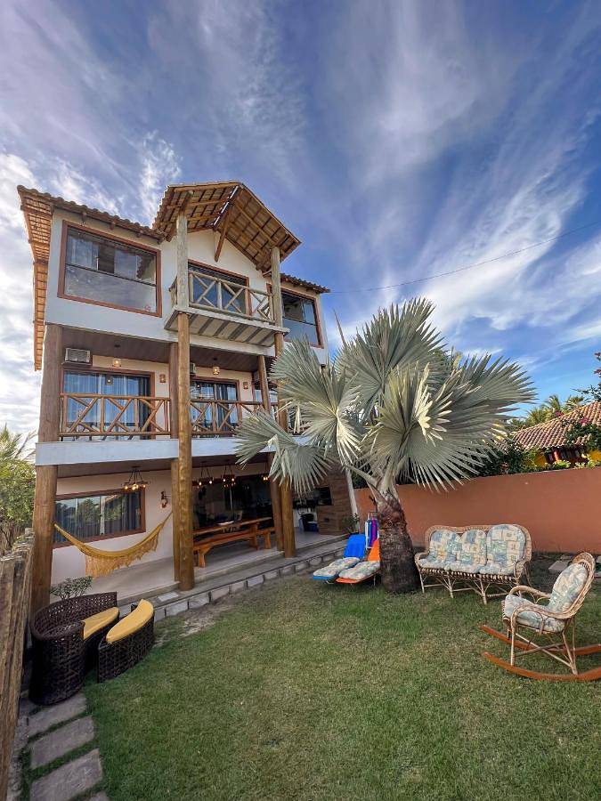 Casas e apartamentos de temporada para 15 pessoas, com vista e jardim e ainda balcão, com animais de estimação em Mucuri