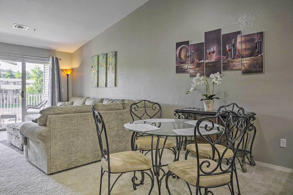Ganze Wohnung, 3 Mi to Branson Strip: Condo w/ Balcony! in Branson, Table Rock Lake