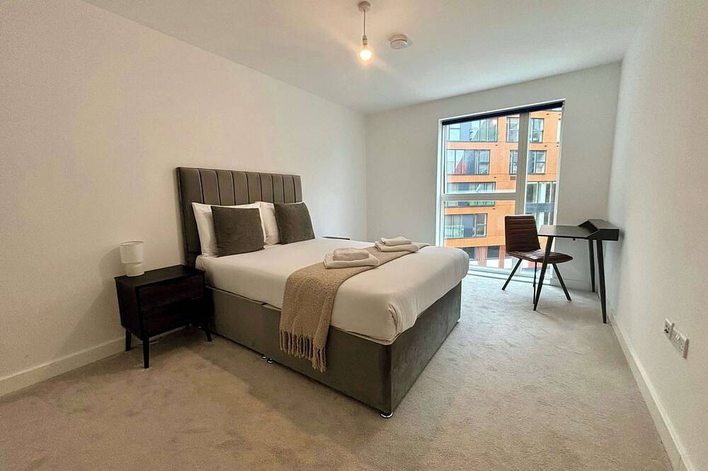 Entire apartment, 1 Bed Nr Ascot, Windsor & Bracknell Station in Bracknell, Berkshire