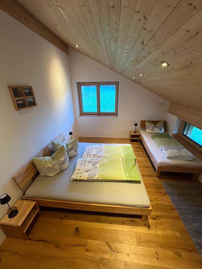 Ferienwohnung für 10 Personen, mit Balkon und Ausblick in Schnepfau - 4