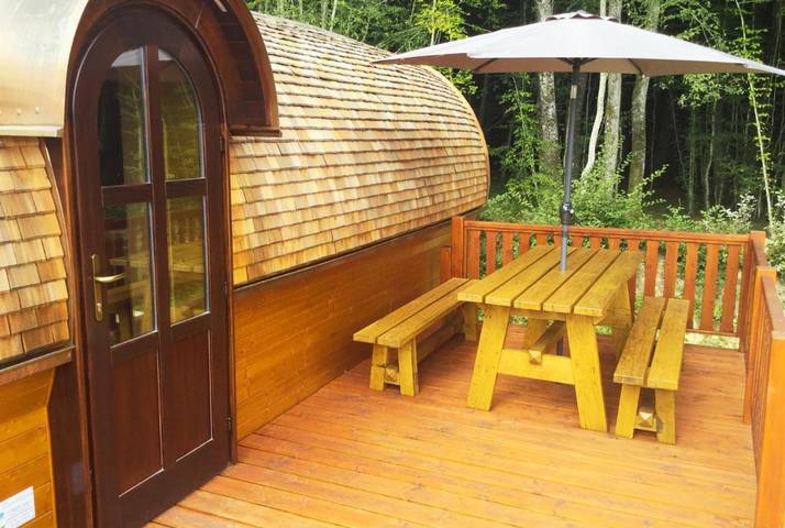 Location de vacances pour 10 personnes, avec jardin et sauna ainsi que vue et piscine, animaux acceptés à Saint-Fargeau - 2