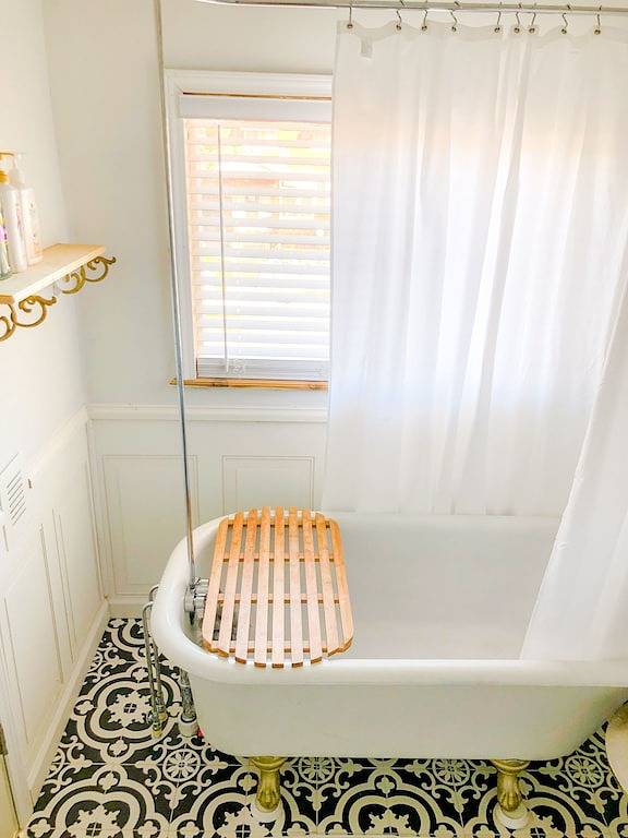 Vacation rental for 10 people, with yard and hot tub as well as terrace in Detroit