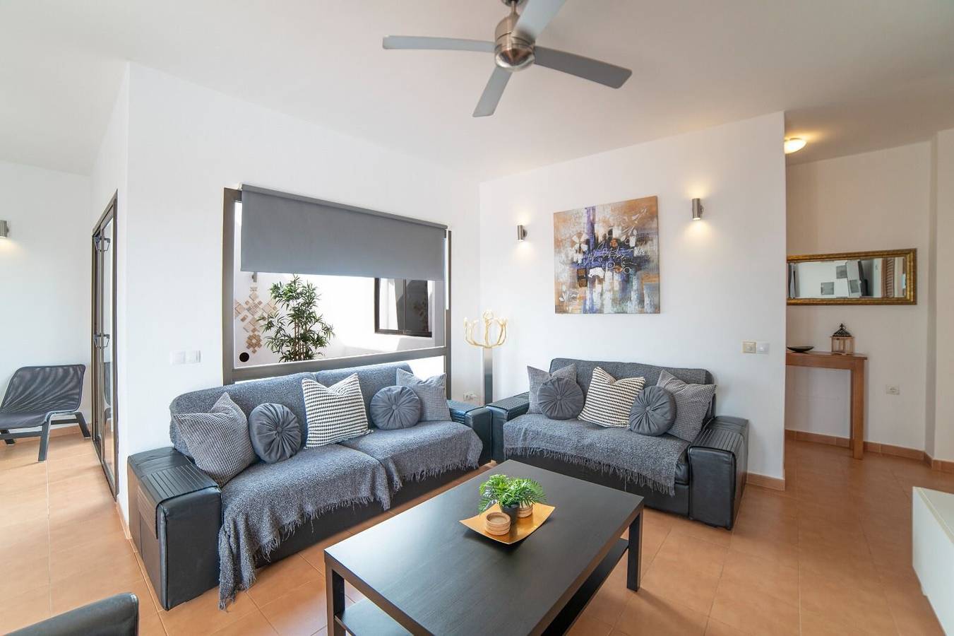 Vacation Villa 'Palmera' with Mountain View, Private Pool and Wi-Fi in Playa Blanca, Yaiza