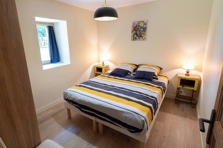 Location de vacances pour 8 personnes, avec terrasse et jardin à Le Quillio - 2