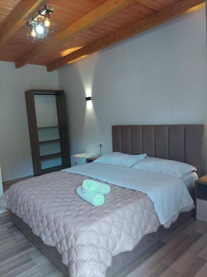 Maison d’hôte pour 2 personnes, avec vue ainsi que jardin et balcon, animaux acceptés dans Theth - 2