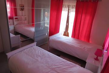 Maison De Vacances pour 6 Personnes dans Nazaré, Leiria District, Photo 4