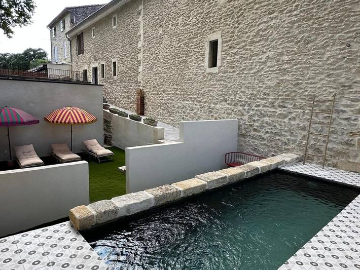 Location de vacances pour 17 personnes, avec jardin et piscine, animaux acceptés à Aramon - 4