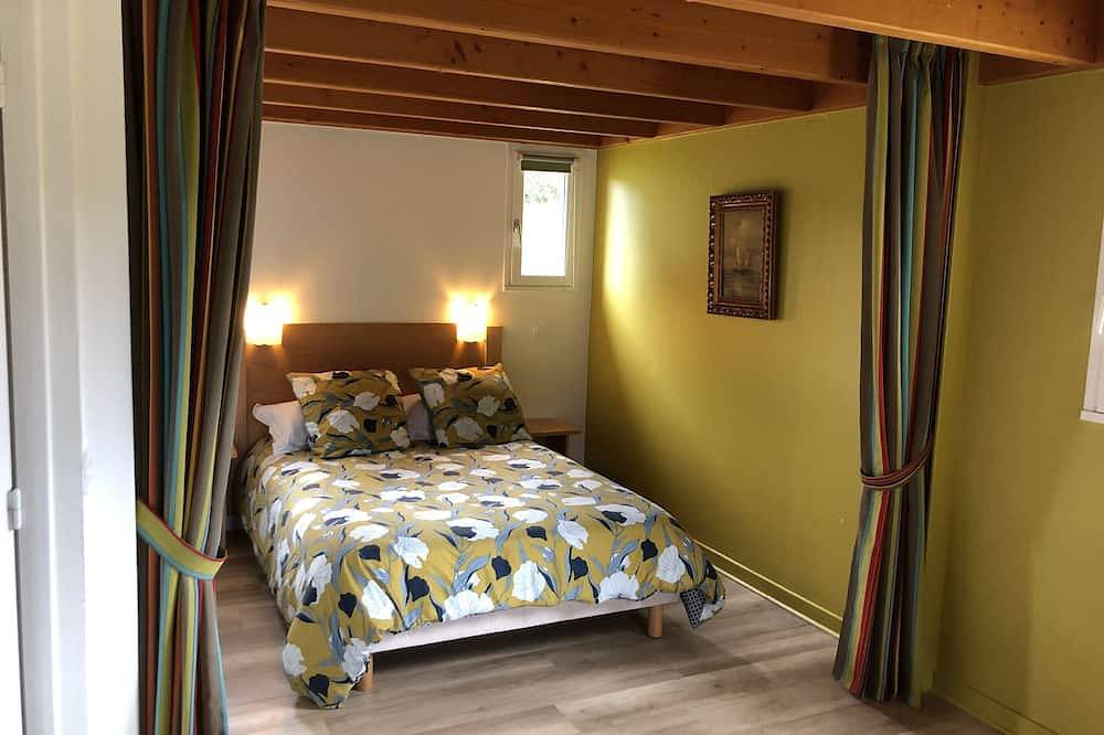 Cottage at the foot of Lac au Duc and its golf course in Ploërmel, Región de Vannes