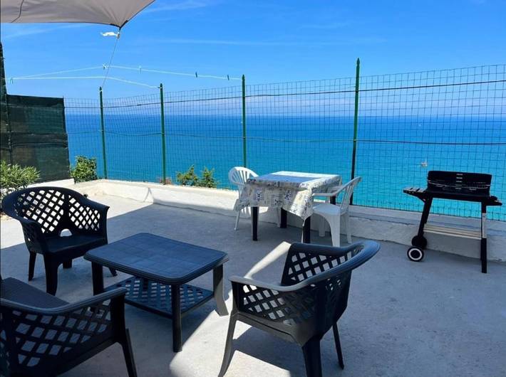 Gîte pour 2 personnes, avec terrasse et vue, animaux acceptés à Peschici