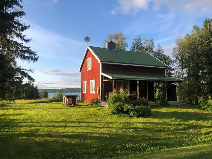 Ferienhaus für 8 Personen, mit Seeblick und Ausblick sowie Sauna und Garten, mit Haustier - 1